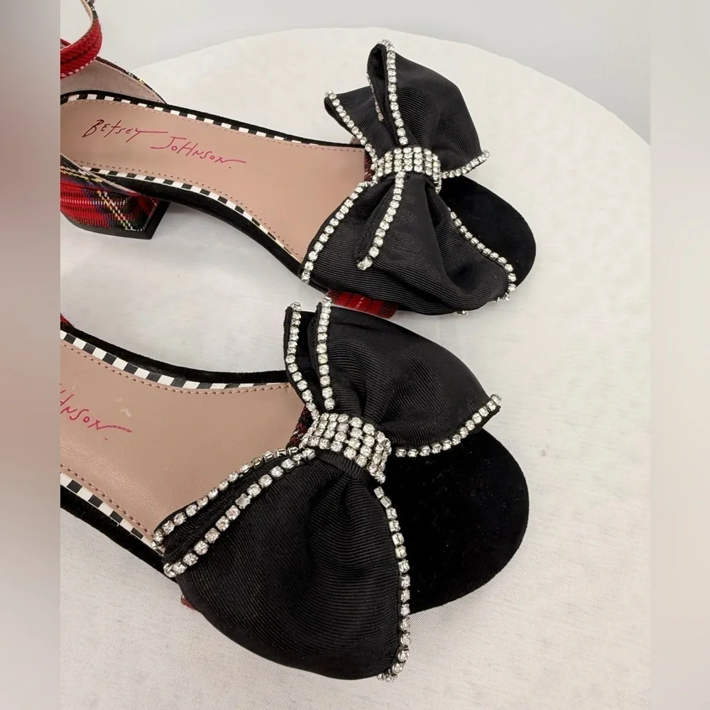 Betsey Johnson betsey johnson